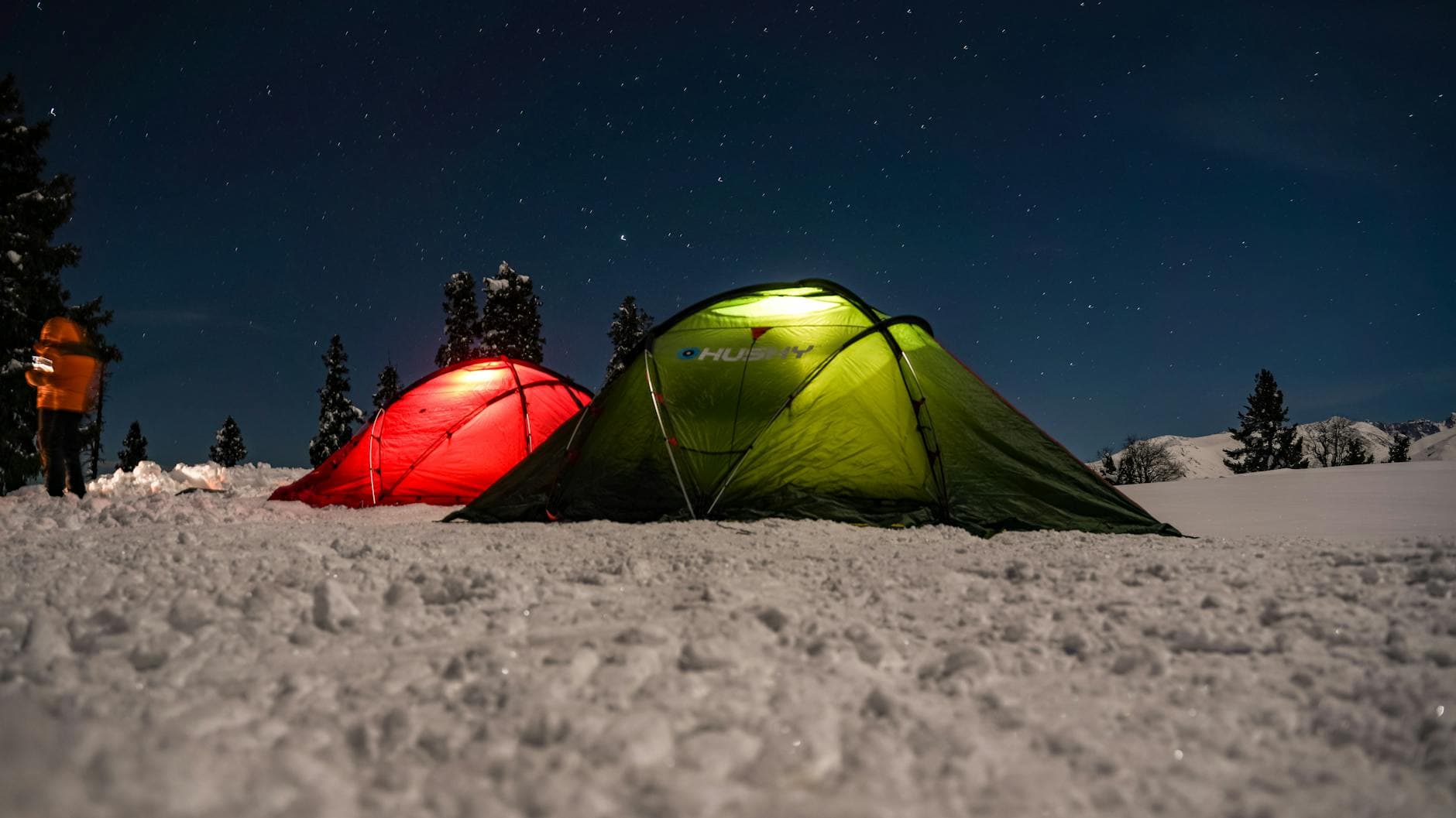Olika bränslen till stormkök på camping
